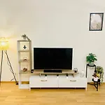 New Luxury Apartmen At Andel Metro Station