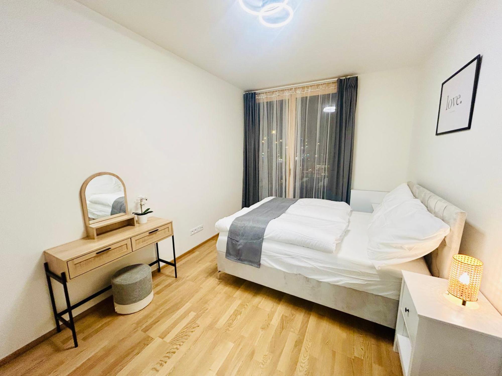 Appartamento New Luxury At Andel Metro Station *