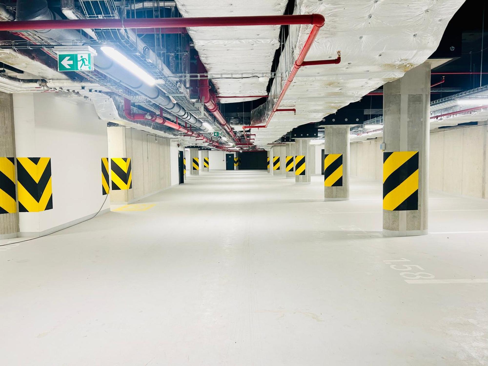 New Luxury At Andel Metro Station Appartamento *